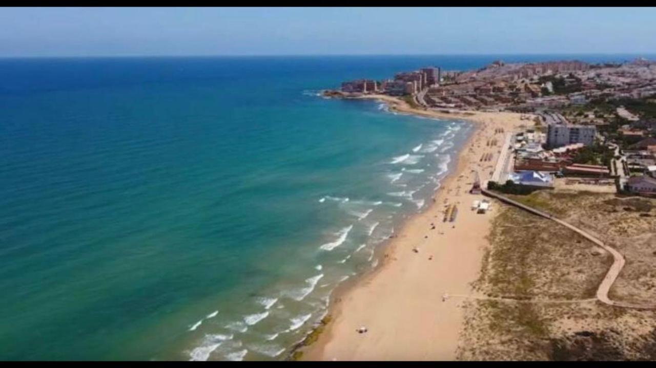 Espacioso Estudio Cerca De La Playa La Mata La Mata  Extérieur photo
